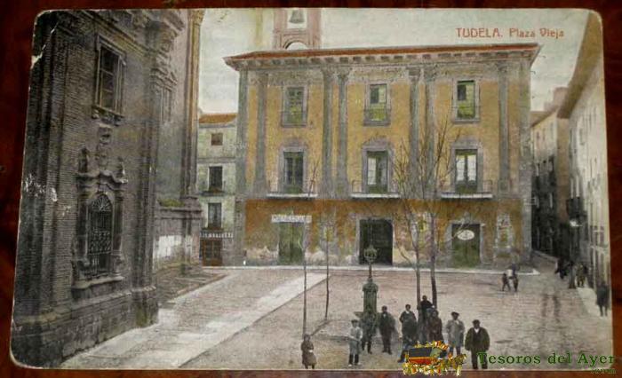Antigua postal de tudela (navarra) plaza vieja - thomas - sin circular, esquinas algo gastadas.