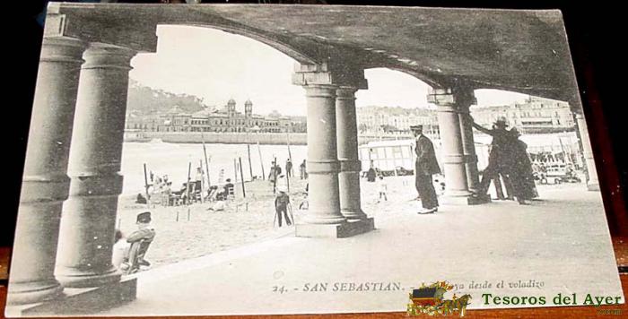 Antigua postal de san sebastian - playa desde el voladizo - circulada - ed. galarza.