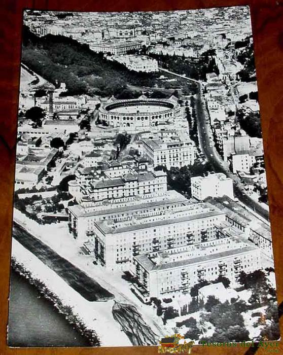 Antigua foto postal de malaga, vista aerea . circulada en 1959 . dominguez